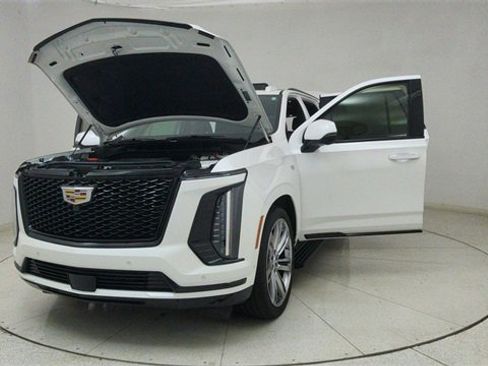 Used 2025 Cadillac Escalade Sport w/ Touring Package image 78