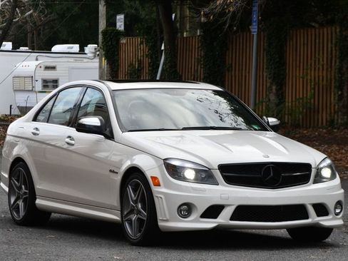 Used 2009 Mercedes-Benz C 63 AMG Sedan image 9