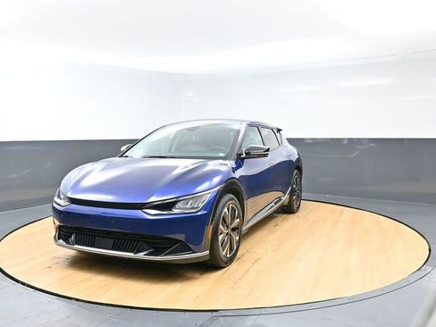 Used 2022 Kia EV6 Wind image 5