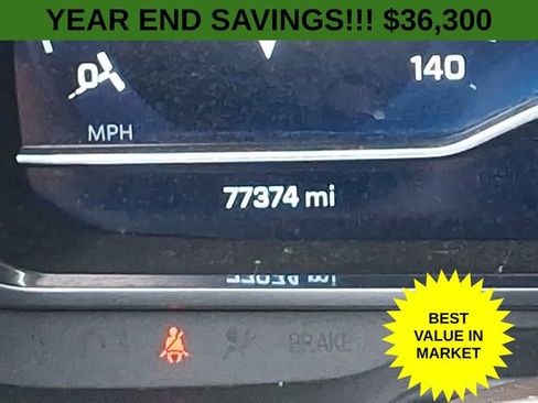 Used 2022 Chevrolet Suburban LT image 24