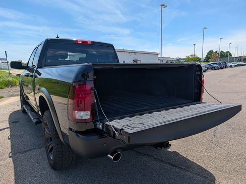 Used 2021 RAM 1500 Warlock AWD/4WD image 18