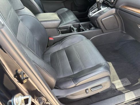 Used 2018 Honda CR-V Touring image 44