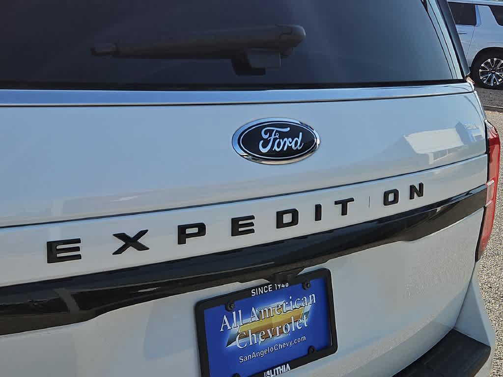 Used 2023 Ford Expedition Limited RWD image 11