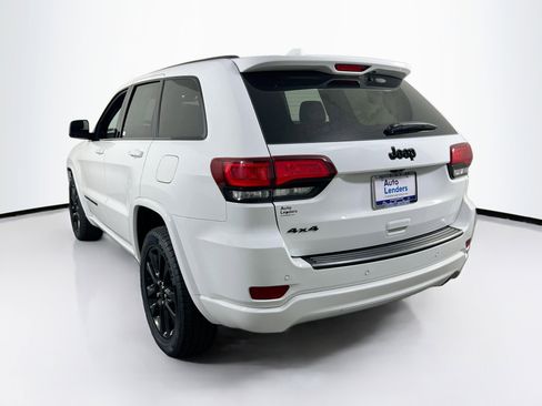 Used 2022 Jeep Grand Cherokee Laredo X image 7