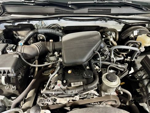 Used 2023 Toyota Tacoma SR image 12