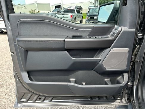 Used 2025 Ford F150 Lariat w/ Equipment Group 501A Mid AWD/4WD image 9