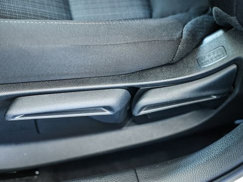 Used 2025 Honda Civic LX image 28