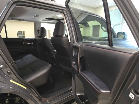 Used 2024 Toyota 4Runner TRD Off-Road Premium w/ Moonroof Package AWD/4WD image 27