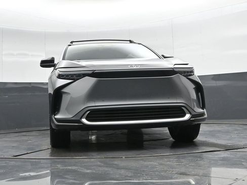 Used 2024 Toyota bZ4X Limited image 44