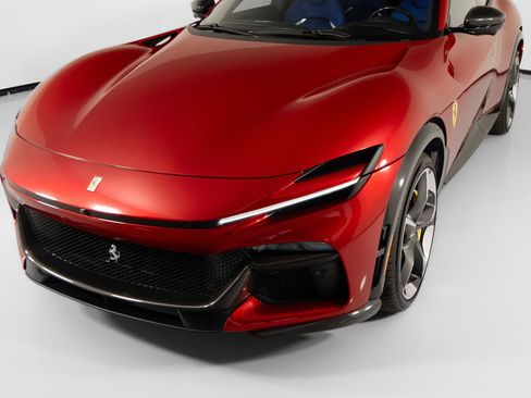 Used 2025 Ferrari Purosangue AWD/4WD image 29