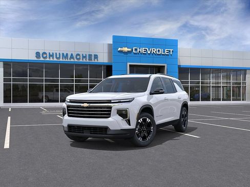 New 2027 Chevrolet Traverse LT w/ Sun and Wheel Package AWD/4WD image 8