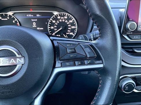 Used 2024 Nissan Altima 2.5 SR image 11