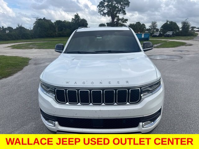 Used 2023 Jeep Wagoneer Series III w/ Premium Group I RWD image 2
