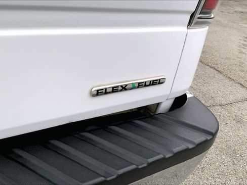 Used 2014 Ford F150 Lariat w/ Equipment Group 501A Mid image 9