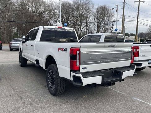 Used 2024 Ford F350 Platinum w/ FX4 Off-Road Package image 4