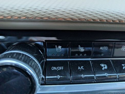 New 2026 Chevrolet Equinox ACTIV w/ Convenience Package III image 29