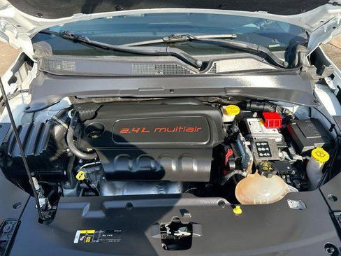 Certified 2022 Jeep Compass Latitude w/ Convenience Group image 27