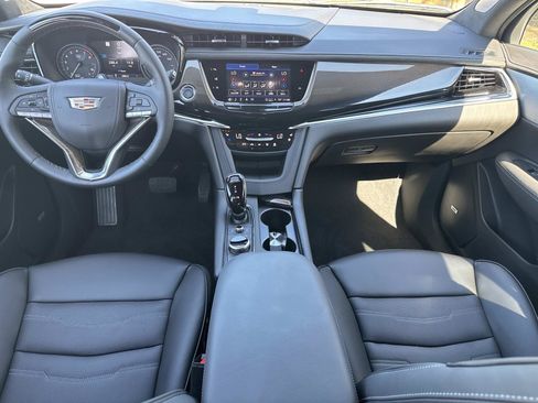 New 2025 Cadillac XT6 Premium Luxury w/ Platinum Package FWD image 17