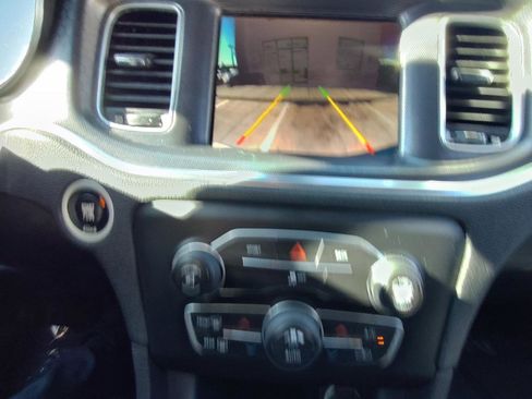 Used 2015 Dodge Charger SXT image 23