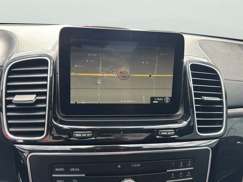 Used 2017 Mercedes-Benz GLS 550 4MATIC image 24