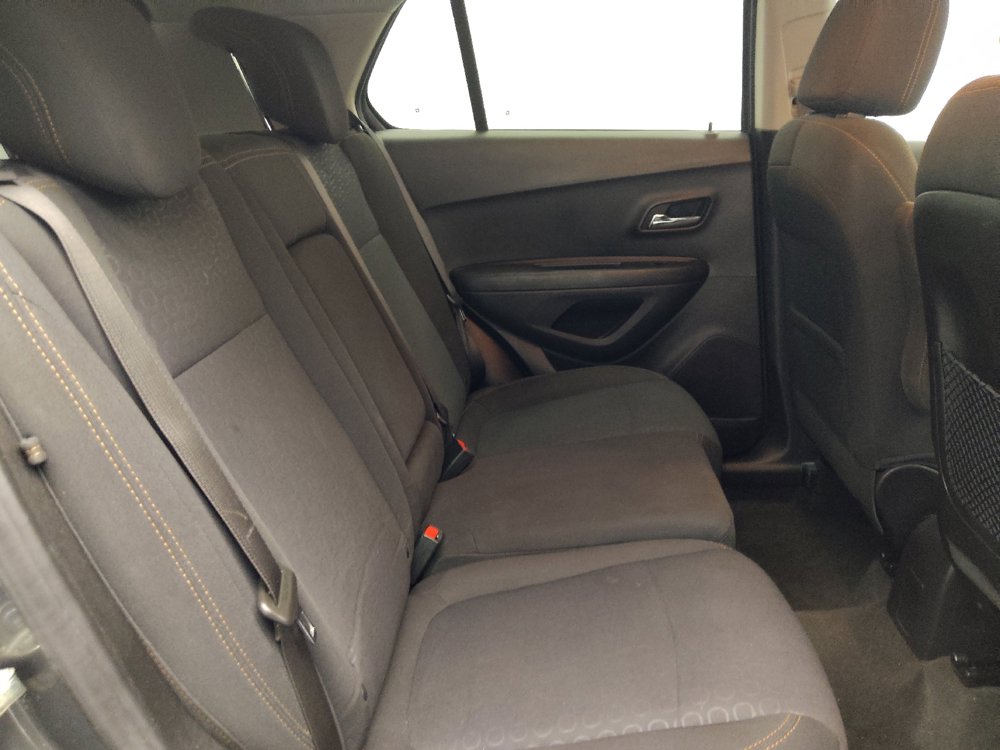 Used 2020 Chevrolet Trax LS w/ Tint and Cruise Package FWD image 19
