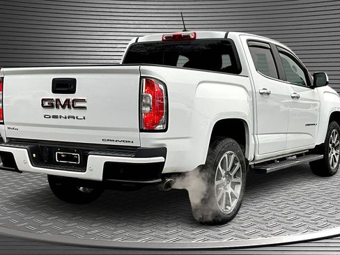 Used 2022 GMC Canyon Denali image 6