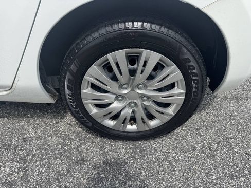 Used 2015 Nissan Leaf S w/ Charge Package FWD image 8