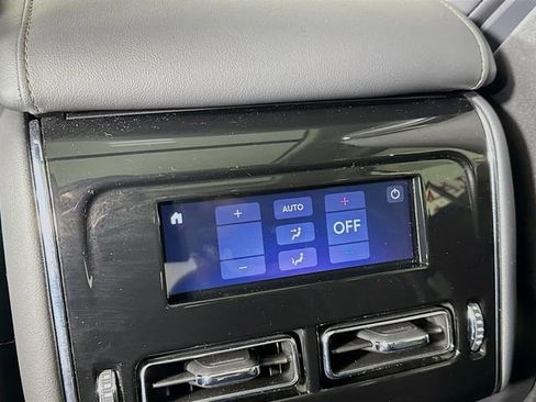 Certified 2025 Lincoln Aviator 2WD w/ Equipment Group 101A image 31