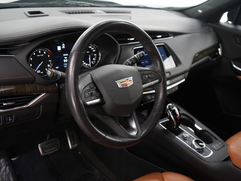 Used 2023 Cadillac XT4 Sport image 21