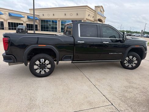 Used 2024 GMC Sierra 2500 Denali w/ Denali Reserve Package AWD/4WD image 14