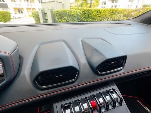 Used 2022 Lamborghini Huracan EVO RWD image 68