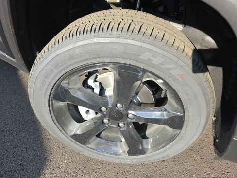 New 2025 Jeep Grand Cherokee Altitude w/ Trailer Tow Package image 26