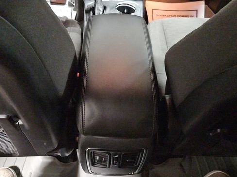 Used 2018 Dodge Durango SXT w/ Quick Order Package 2BB AWD/4WD image 3