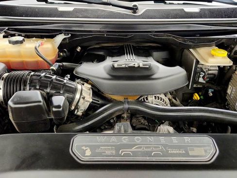 Used 2022 Jeep Grand Wagoneer Series II AWD/4WD image 28