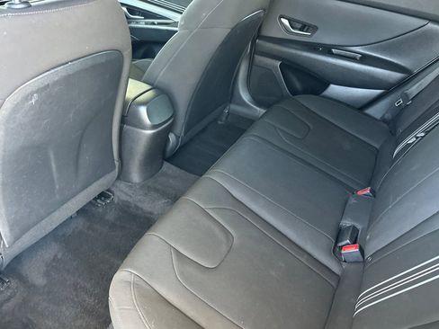 Used 2023 Hyundai Elantra SEL w/ Convenience Package FWD image 11