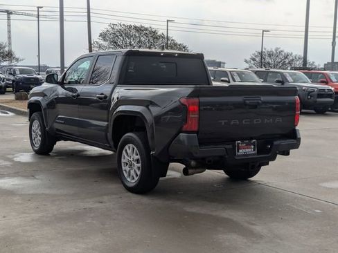 Used 2024 Toyota Tacoma SR5 image 9