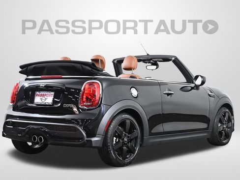 Certified 2022 MINI Cooper S image 9