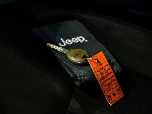 Used 2016 Jeep Wrangler Sport image 58