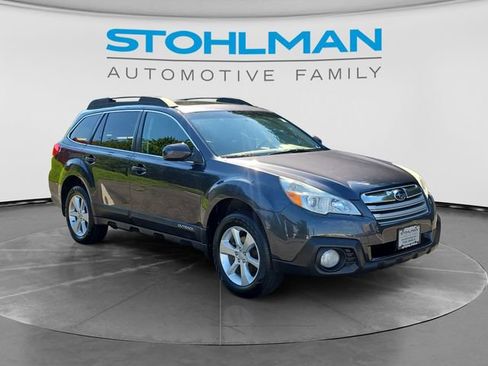 Used 2013 Subaru Outback 2.5i Premium AWD/4WD image 3