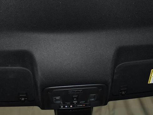 Used 2023 Chevrolet Silverado 1500 High Country w/ Technology Package image 20