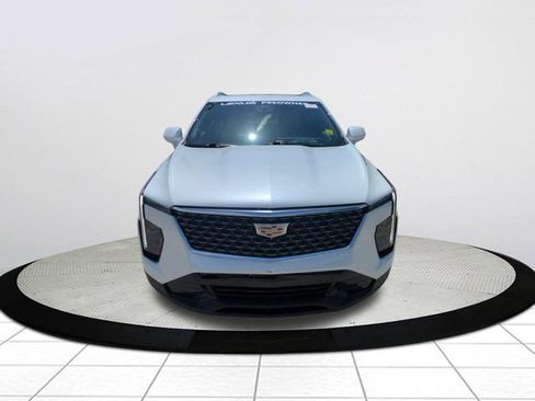 Used 2024 Cadillac XT4 Premium Luxury w/ Active Safety Package FWD image 8