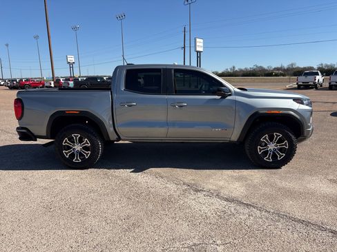 Certified 2025 GMC Canyon AT4 w/ AT4 Premium Package image 7