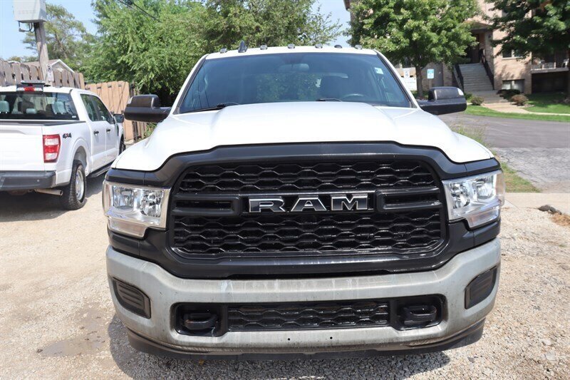 Used 2022 RAM 2500 Tradesman AWD/4WD image 2