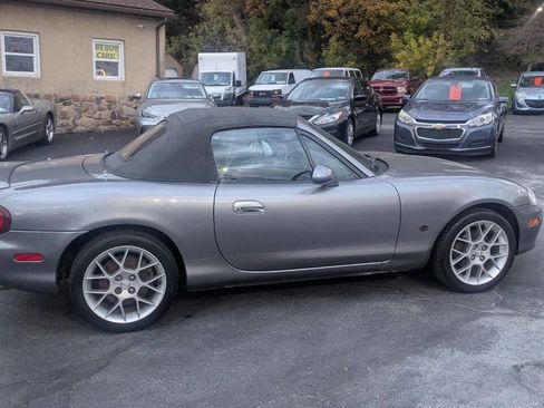 Used 2002 MAZDA MX-5 Miata SE image 5