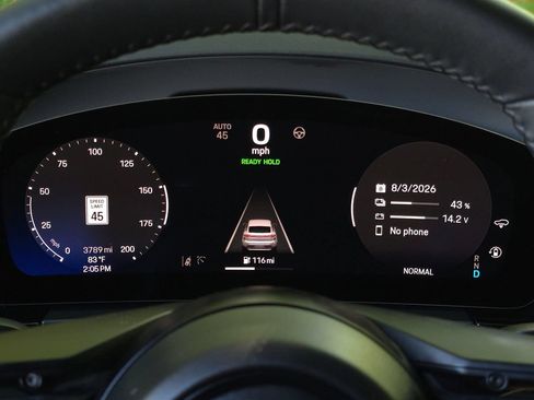Used 2025 Porsche Macan 4 Electric AWD/4WD image 33