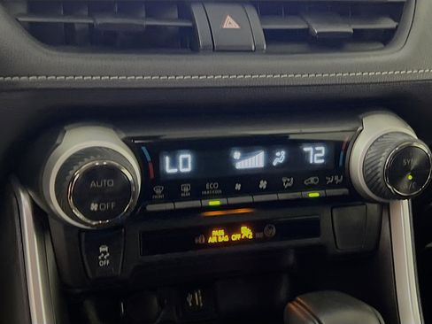 Used 2023 Toyota RAV4 LE AWD/4WD image 26