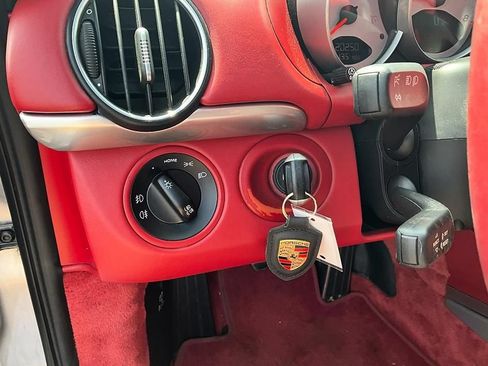 Used 2008 Porsche Boxster RS 60 Spyder RWD image 16