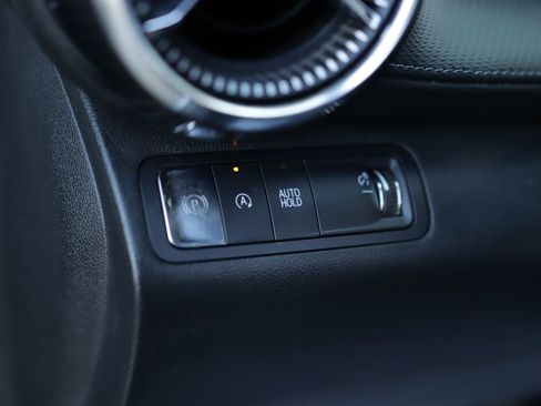 Used 2025 Chevrolet Equinox LT image 10