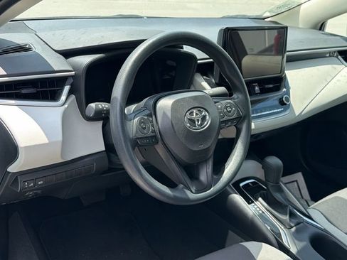 Used 2026 Toyota Corolla LE FWD image 13