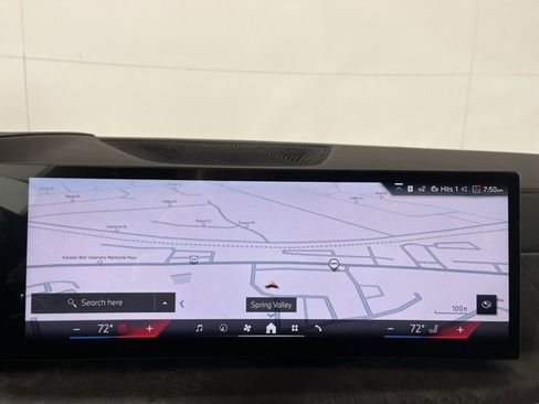 Used 2025 BMW X7 xDrive40i w/ M Sport Package image 16